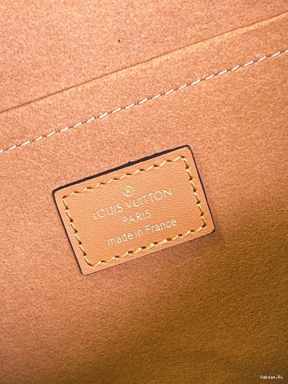 VUITTON LOUIS MM ONTHEGO 0213